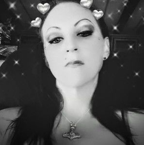 Meet your Posher, Ashlee